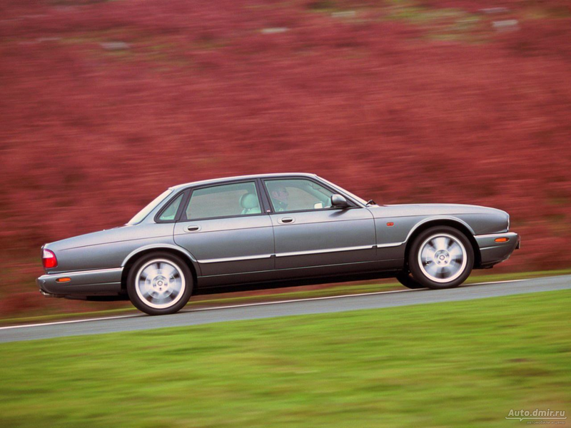 Illustration for article titled The Jaguar XJ is 50, so Let's Look Back at its Life